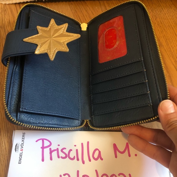 Loungefly Captain Marvel Wallet EUC - Picture 4 of 5